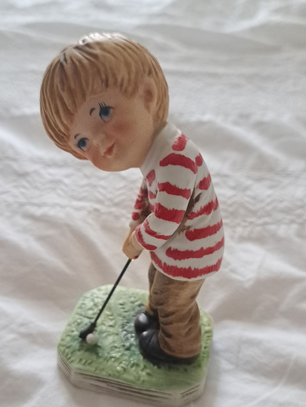 VTG Moppets Figurine 'Golf Boy" Fran Mar ceramic collectible 1975 coastal 6"